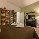 Centro Storico Piazza Castello Cozy Suite Ac